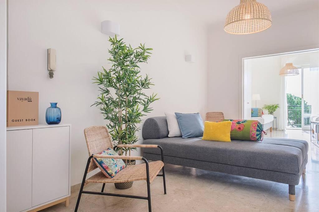Vayadu Etoile House Apartment Ospedaletti Bagian luar foto