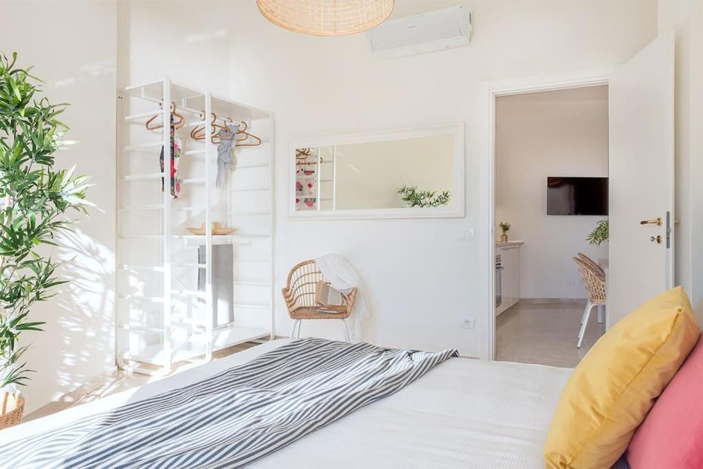 Vayadu Etoile House Apartment Ospedaletti Bagian luar foto